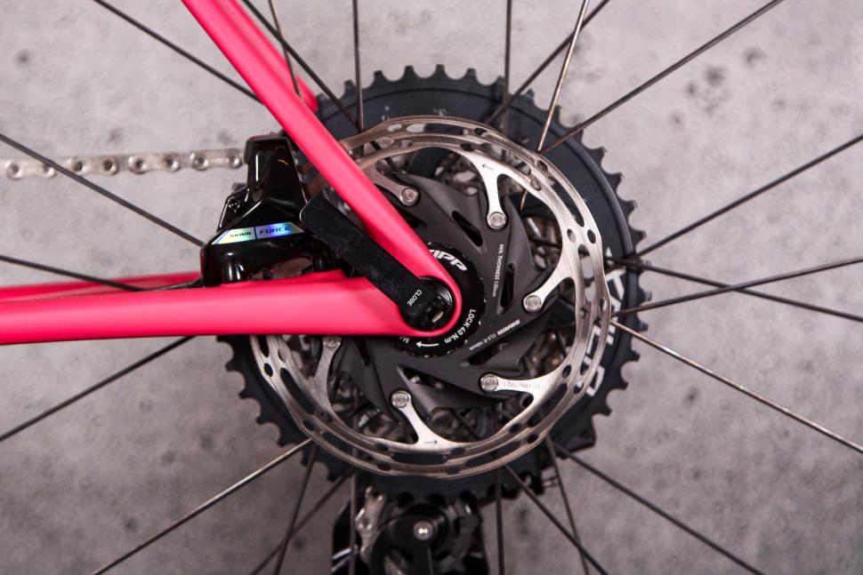 2024 Vielo V+1 Race Edition Force AXS XPLR - rear disc brake.jpg