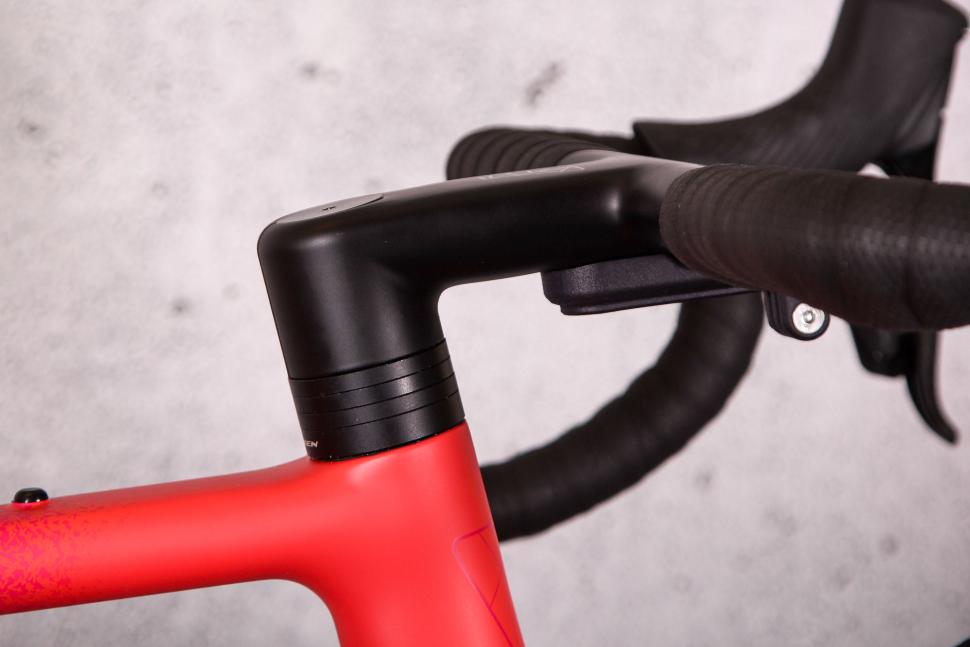 2024 Vielo V+1 Race Edition Force AXS XPLR - stem.jpg