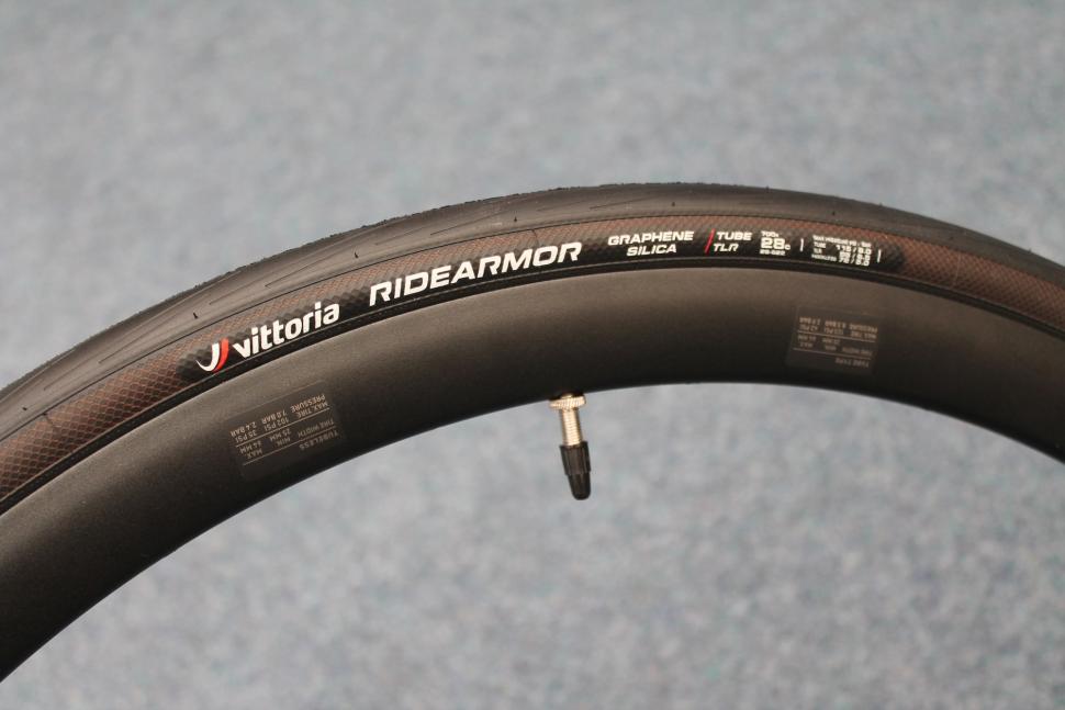 2024 Vittoria Ride Armor - 1