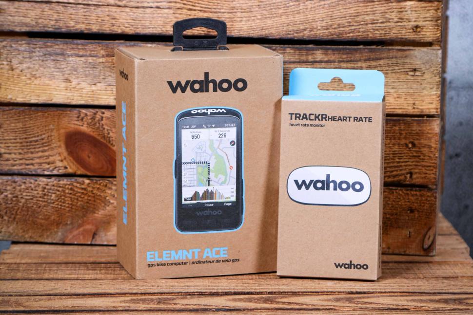 2024 Wahoo ELEMNT Ace - boxed.jpg
