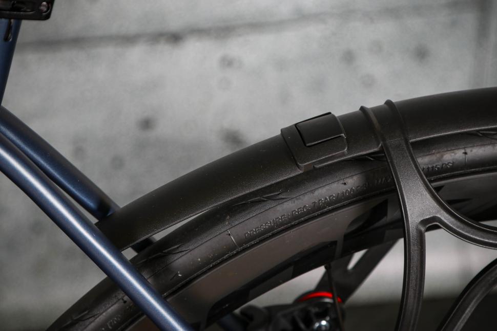 2024 Zefal Shield R35 Road Mudguard Set 2024 - rear guard extension.jpg