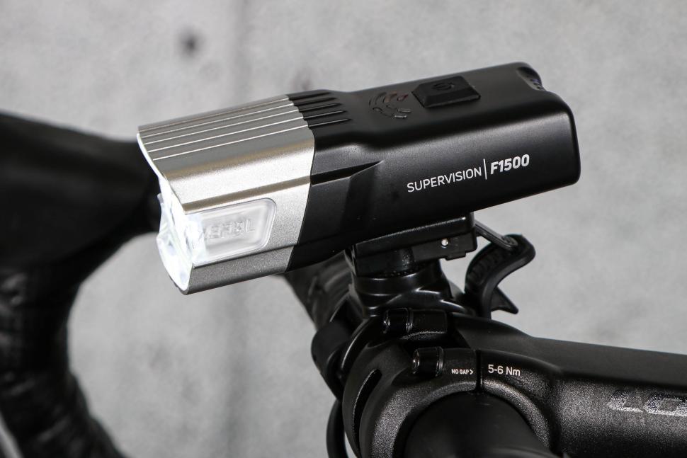 2024 Zefal Supervision F1500 Front Light - side 2.jpg