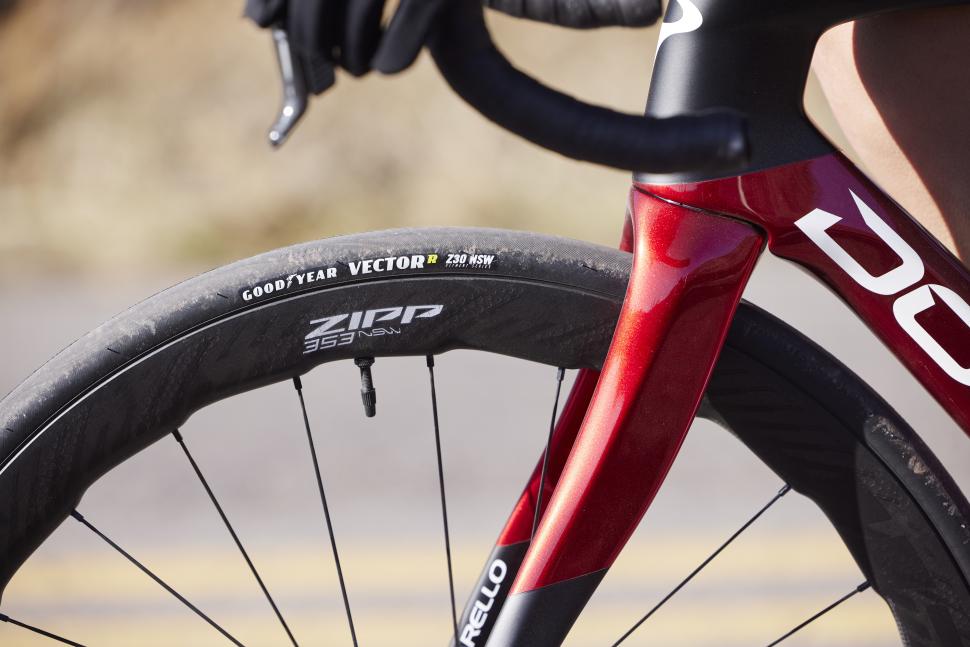 2024 Zipp Vector R NSW tyre - 1