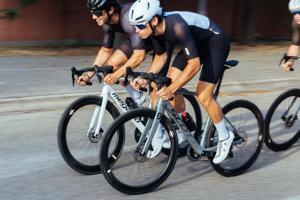 2023 Fulcrum Wind 42 and 57 wheelset