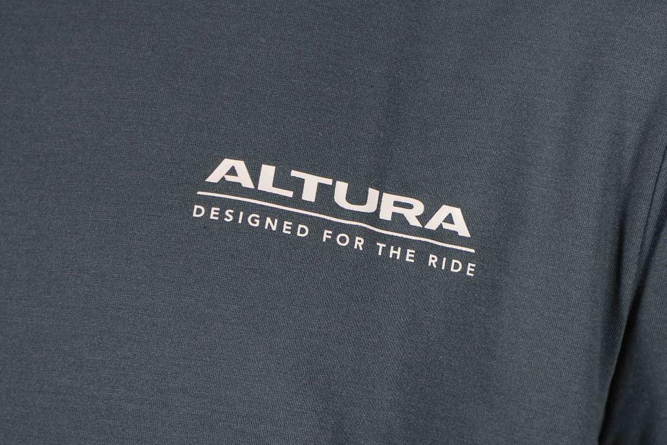 2025 Altura DFTR Tech Tee - front logo.jpg