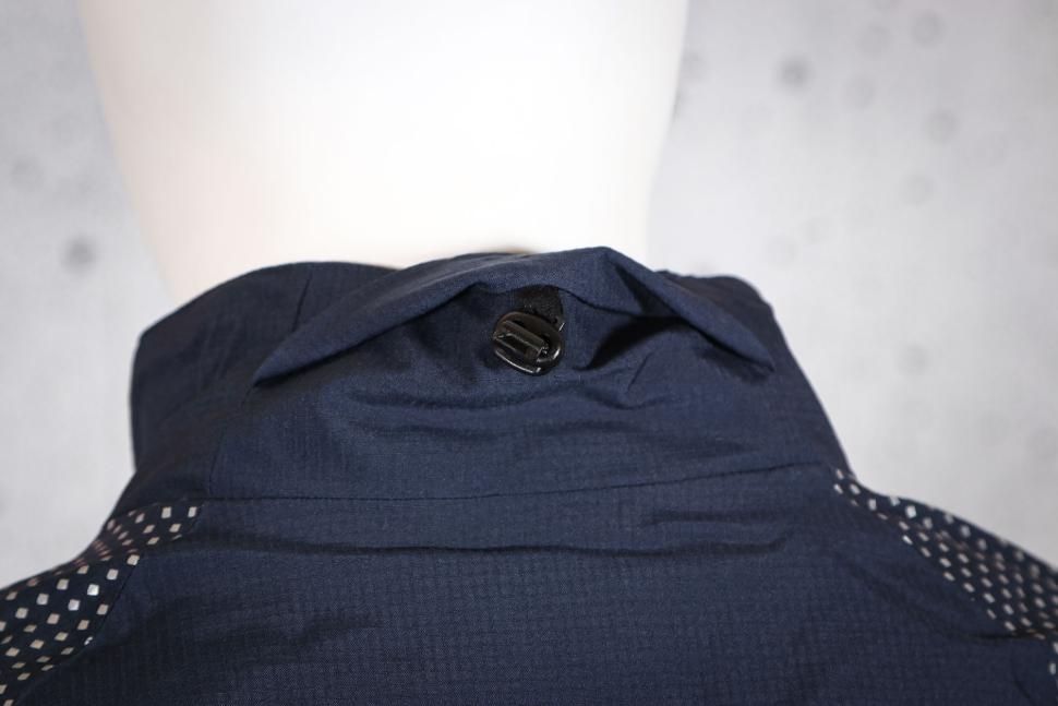 2025 Altura Nightvision Storm Men's Waterproof Jacket - collar detail.jpg