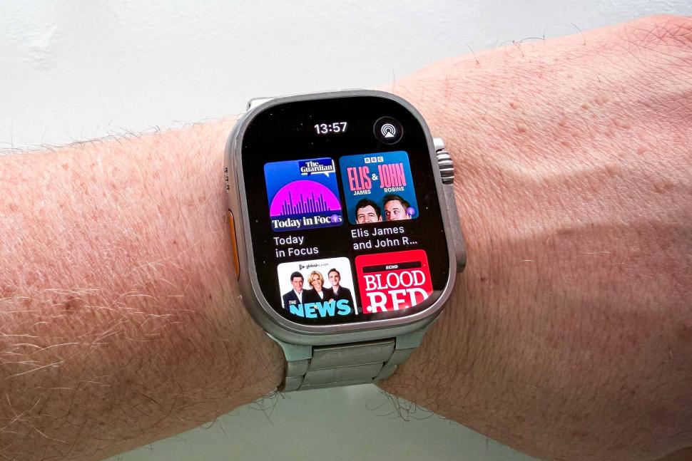 2025 Apple Watch Ultra 3 - podcasts.jpg