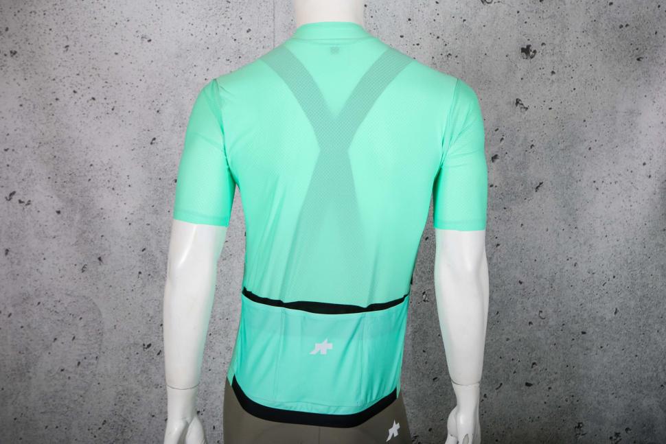2025 Assos Equipe R Jersey S11 - back.jpg