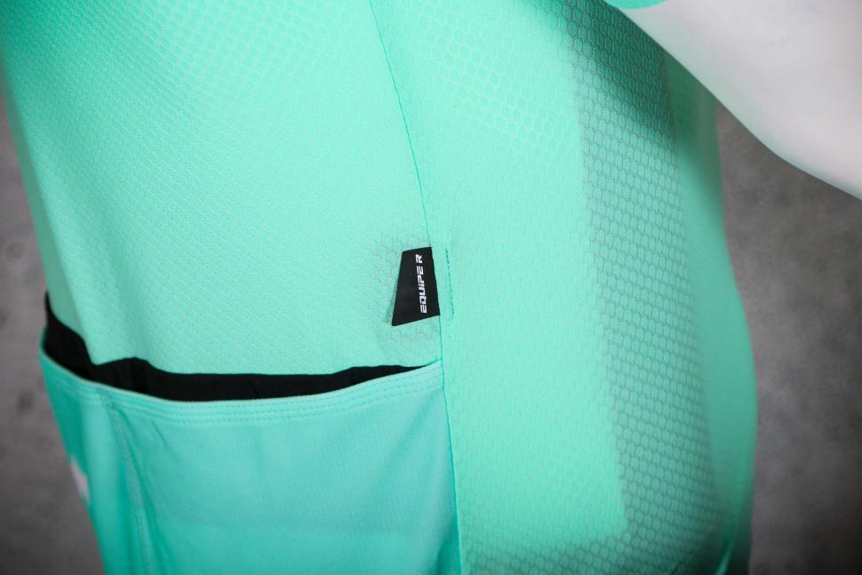 2025 Assos Equipe R Jersey S11 - logo detail.jpg