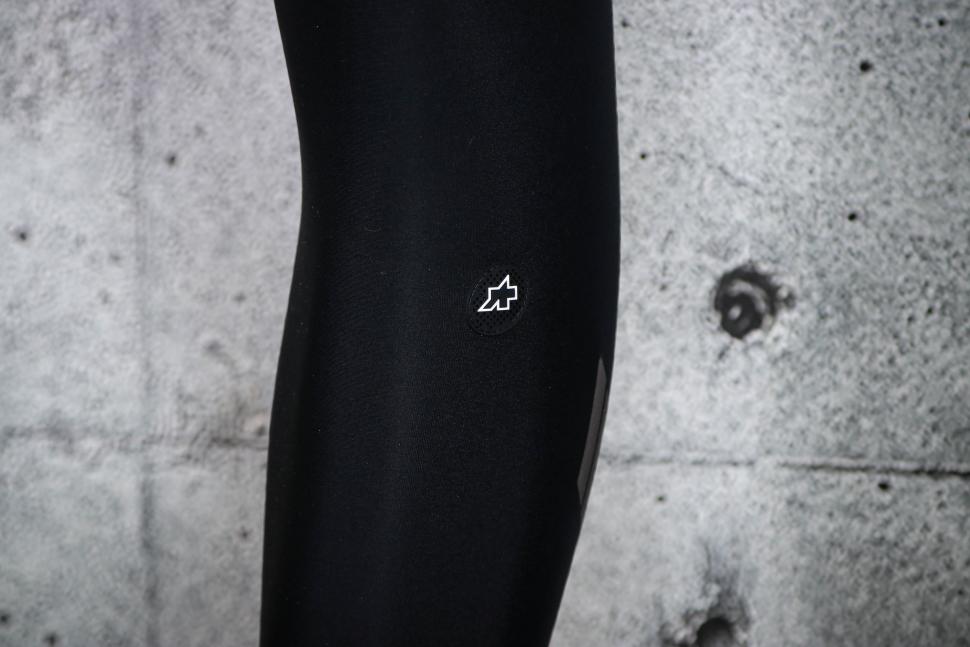 2025 Assos Mille GT Hashoogi Winter Bib Tights S11 - leg logo.jpg