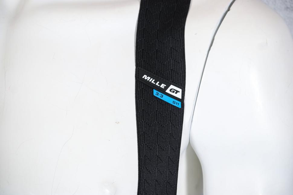2025 Assos Mille GT Hashoogi Winter Bib Tights S11 - strap detail 1.jpg
