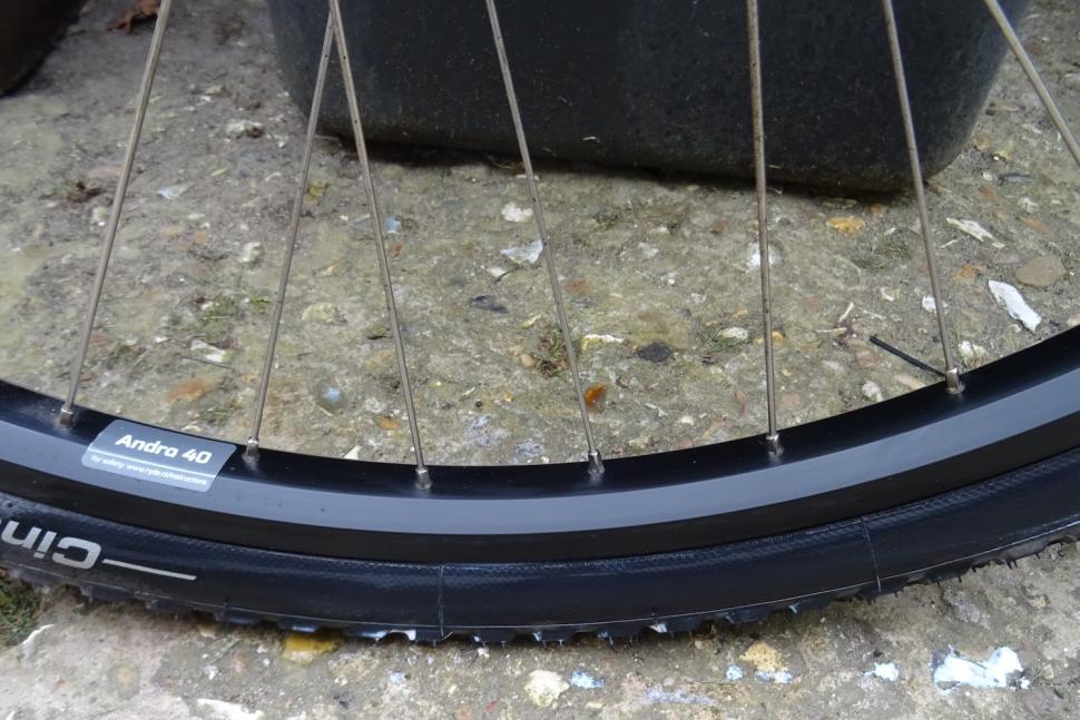 2025 BBB bioreadywash clean rear rim and tyre roadcc.JPG
