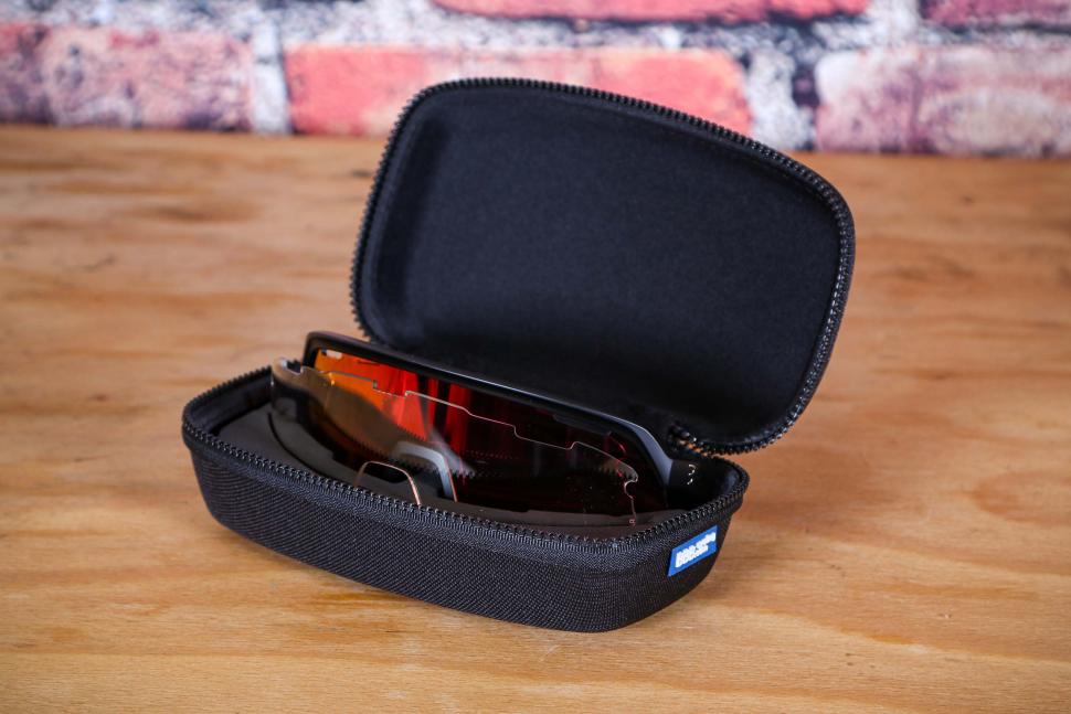 2025 BBB Valor Flux glasses - hard case and spare lens.jpg