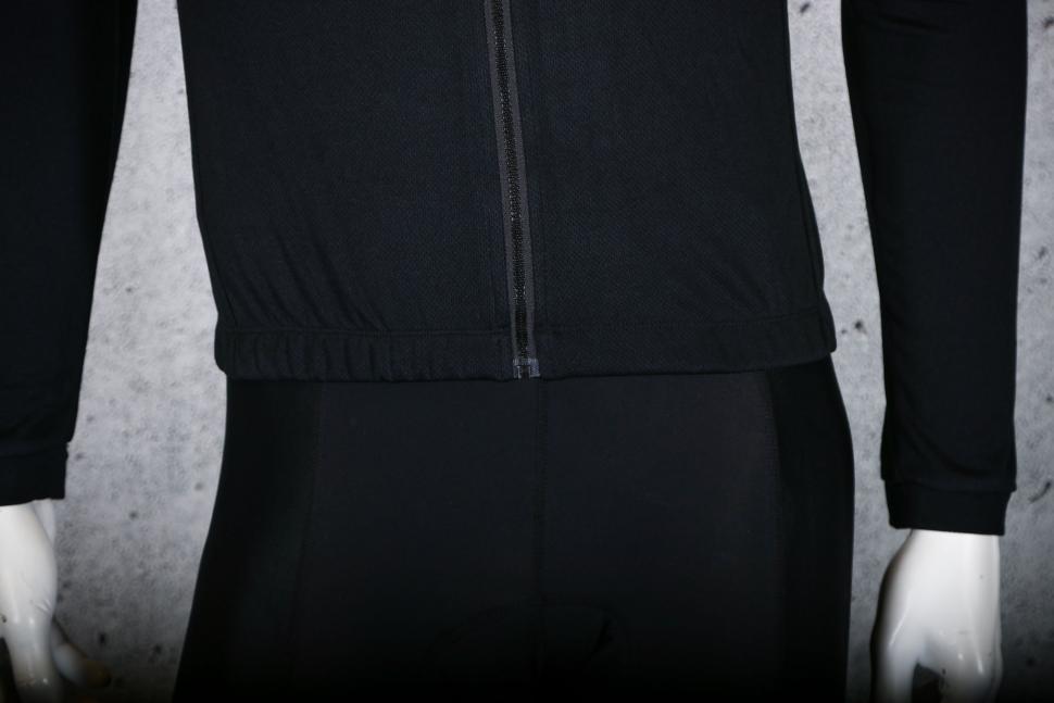 2025 Boardman Mens Long Sleeve Jersey - hem.jpg
