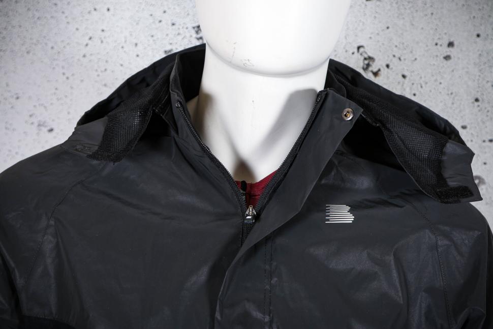 2025 Boardman Mens Waterproof Jacket - collar open.jpg