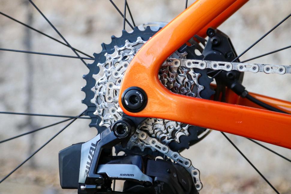 2025 Boardman SLR 9.4 Carbon LTD - cassette.jpg