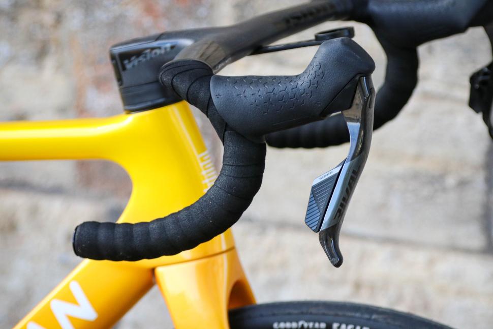 2025 Boardman SLR 9.4 Carbon LTD - drop bar.jpg