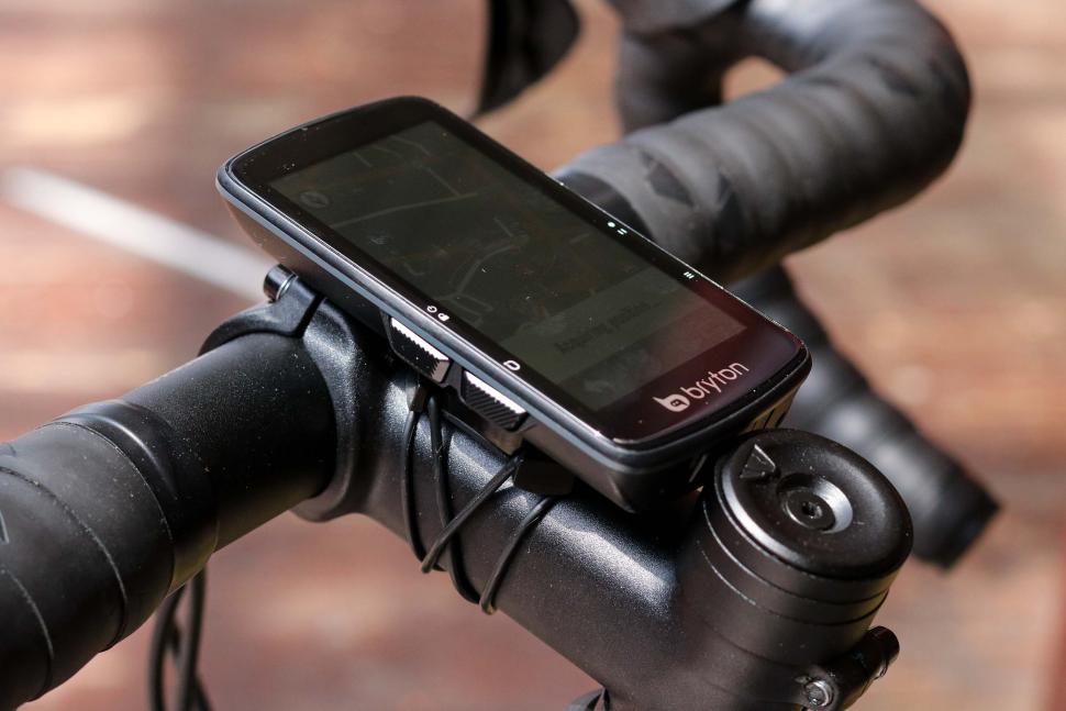 2025 Bryton Rider S810 - on bike 1.jpg