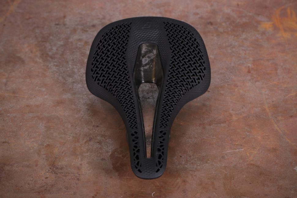 2025 CADEX AMP 3D Saddle - top.jpg