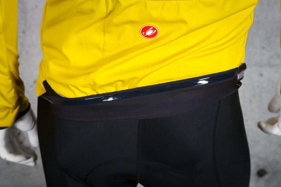 2025 Castelli Alpha 150 jacket - gripper.jpg