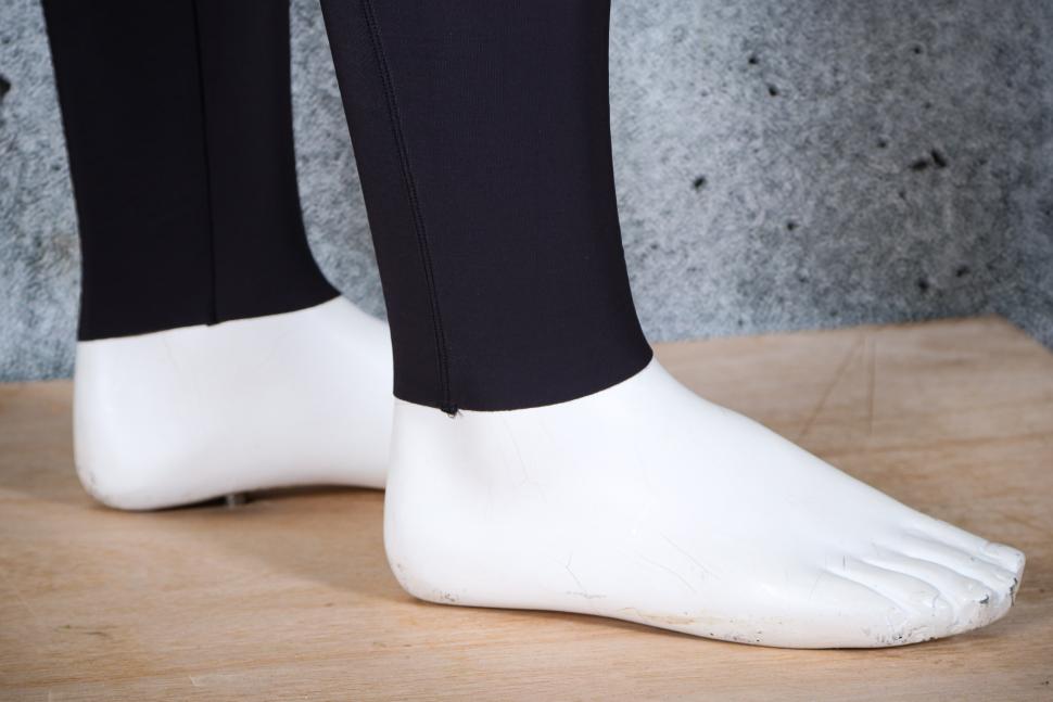 2025 Castelli Espresso Bib Tights - ankle cuff.jpg