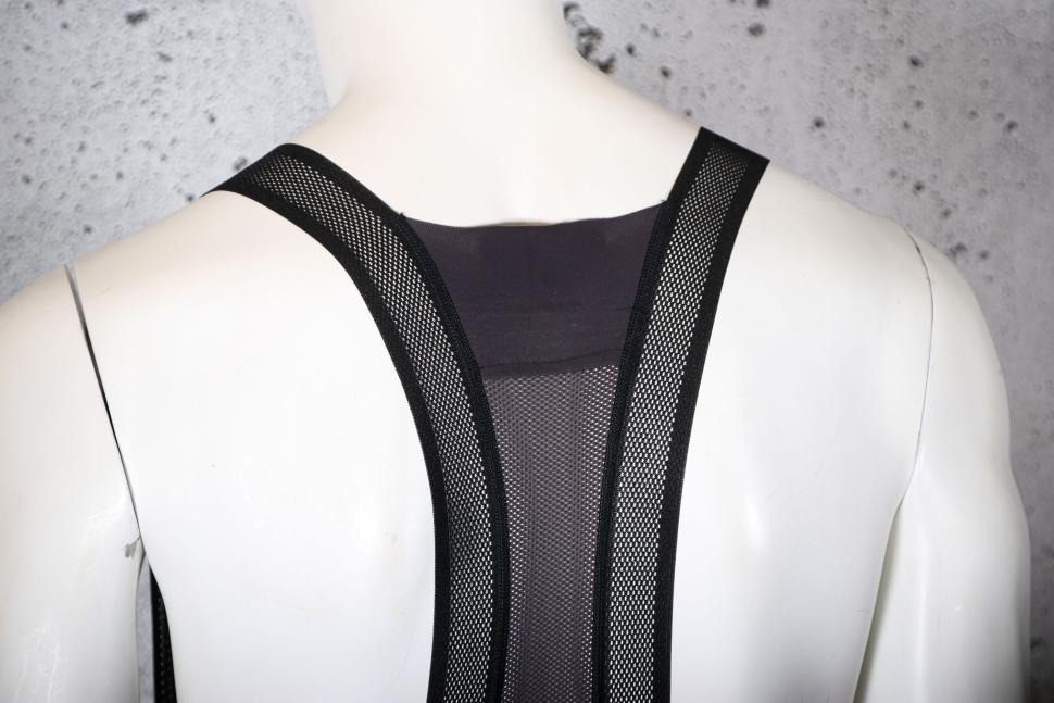2025 Castelli Espresso Bib Tights - straps back detail.jpg