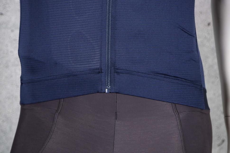 2025 Castelli Espresso Jersey - hem.jpg