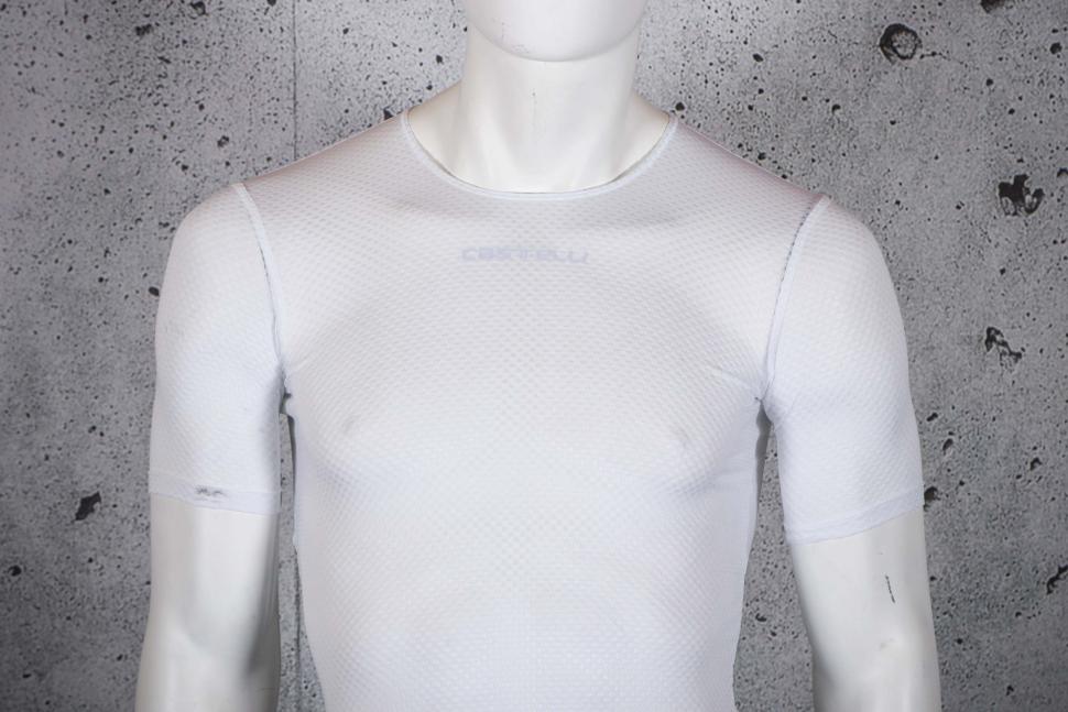 2025 Castelli Pro Mesh 2.0 Base Layer - chest.jpg