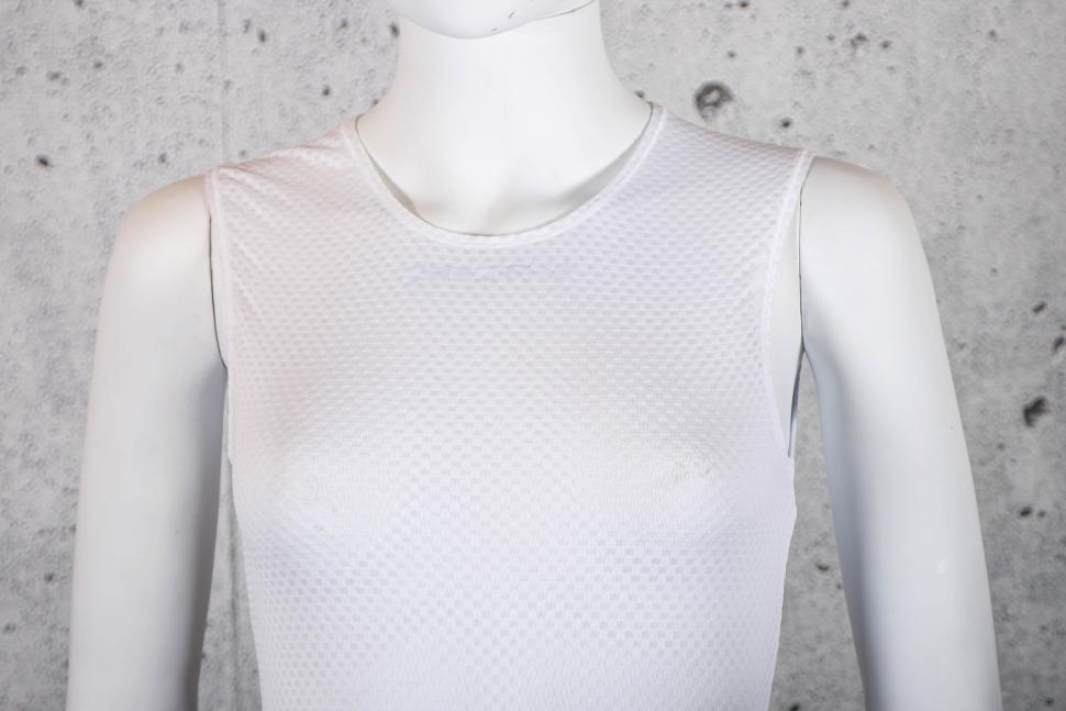 2025 Castelli Pro Mesh Women's Sleeveless Base Layer - chest.jpg