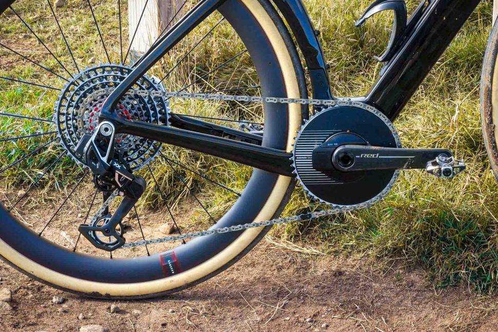 2025 Cervelo Aspero-5 Red AXS 1 - drivetrain.jpg