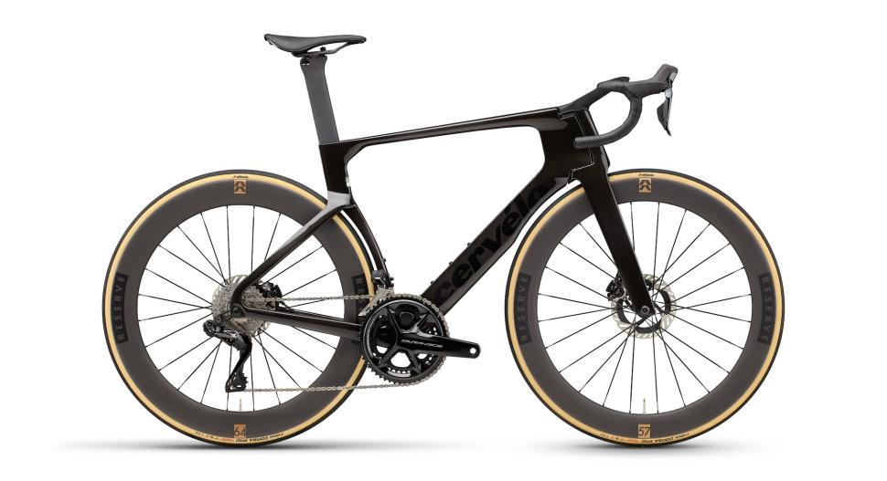 2025 Cervelo S5 Shimano Dura-Ace studio