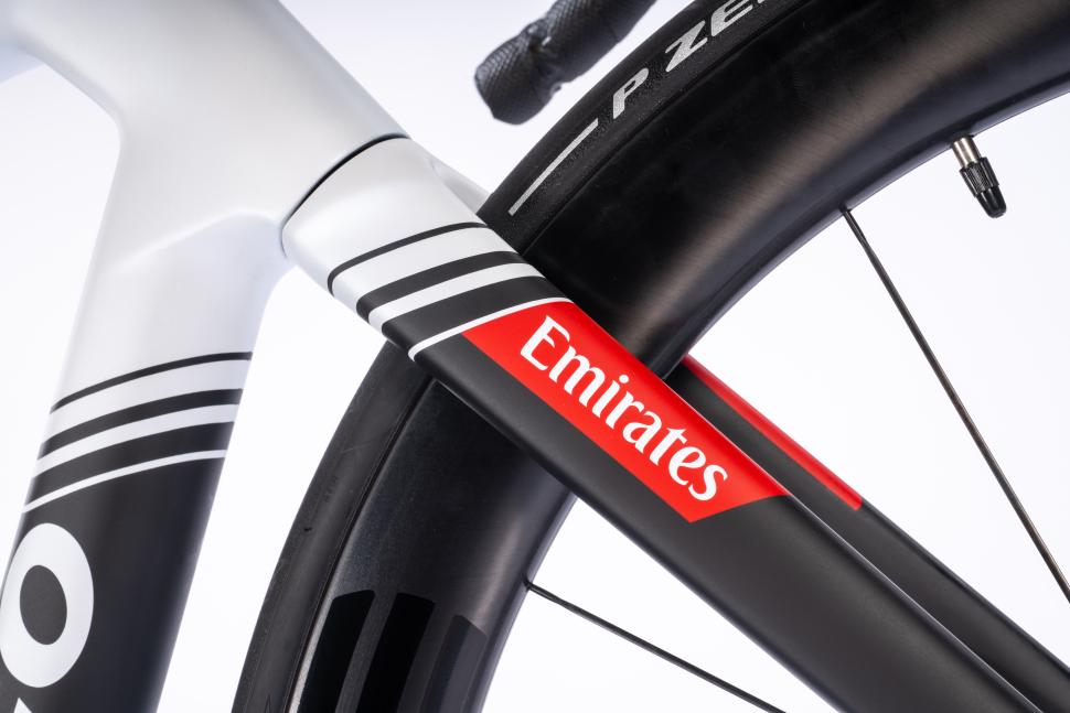2025 Colnago V5Rs studio fork crown
