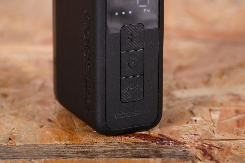 2025 Coospo X1 Electric Tiny Bike Pump - buttons.jpg