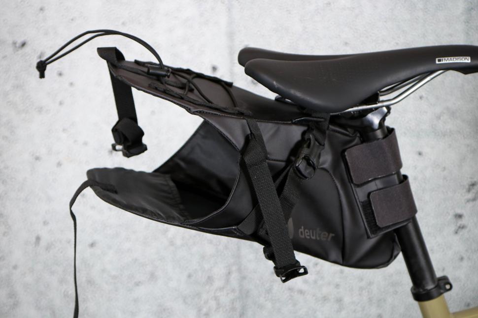 2025 Deuter Cabezon SB 16 - harness empty.jpg