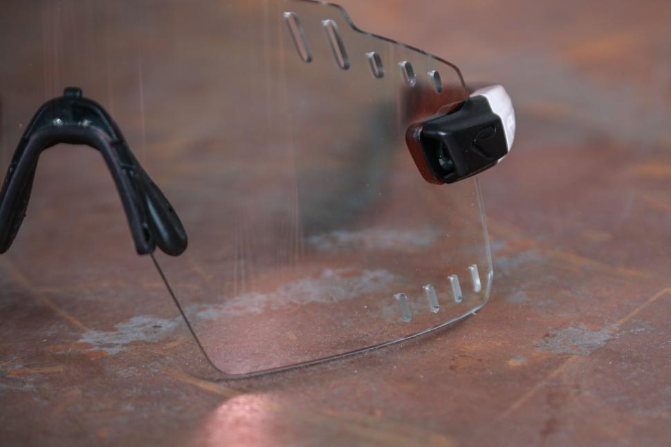 2025 Ekoi LUMEN glasses - lens detail.jpg