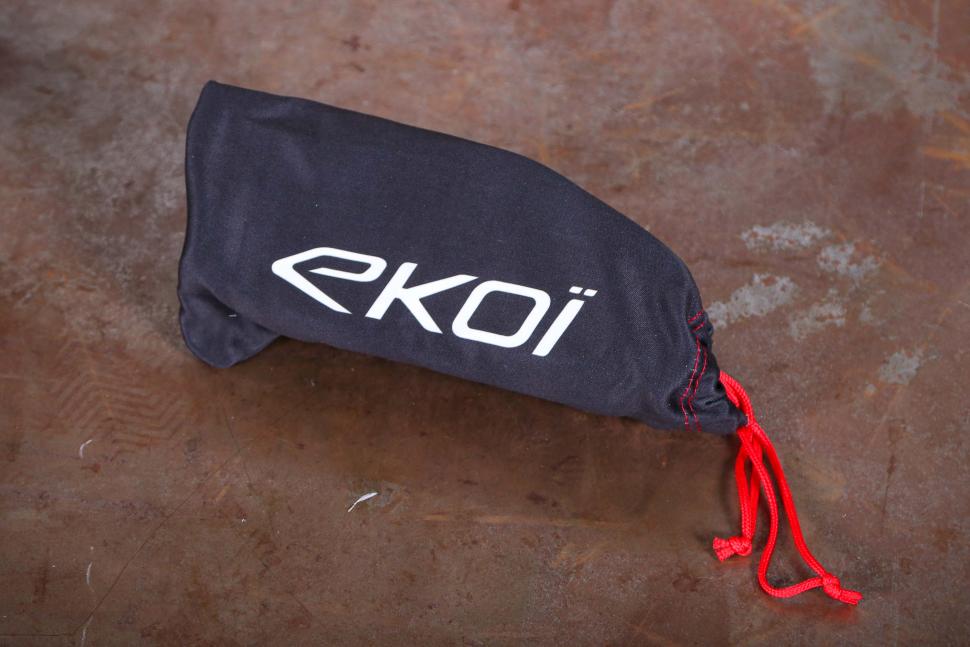 2025 Ekoi LUMEN glasses - soft case.jpg
