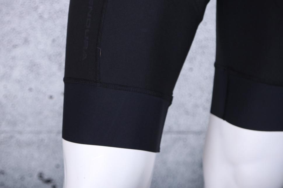2025 Endura Loop Bibshorts - cuff.jpg