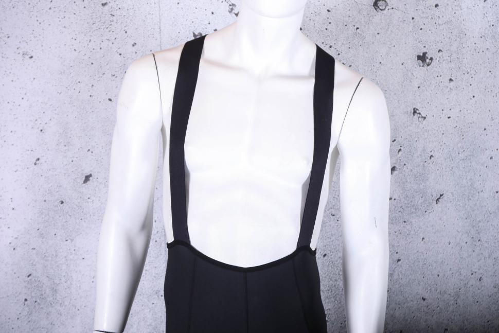 2025 Endura Loop Bibshorts - straps front.jpg