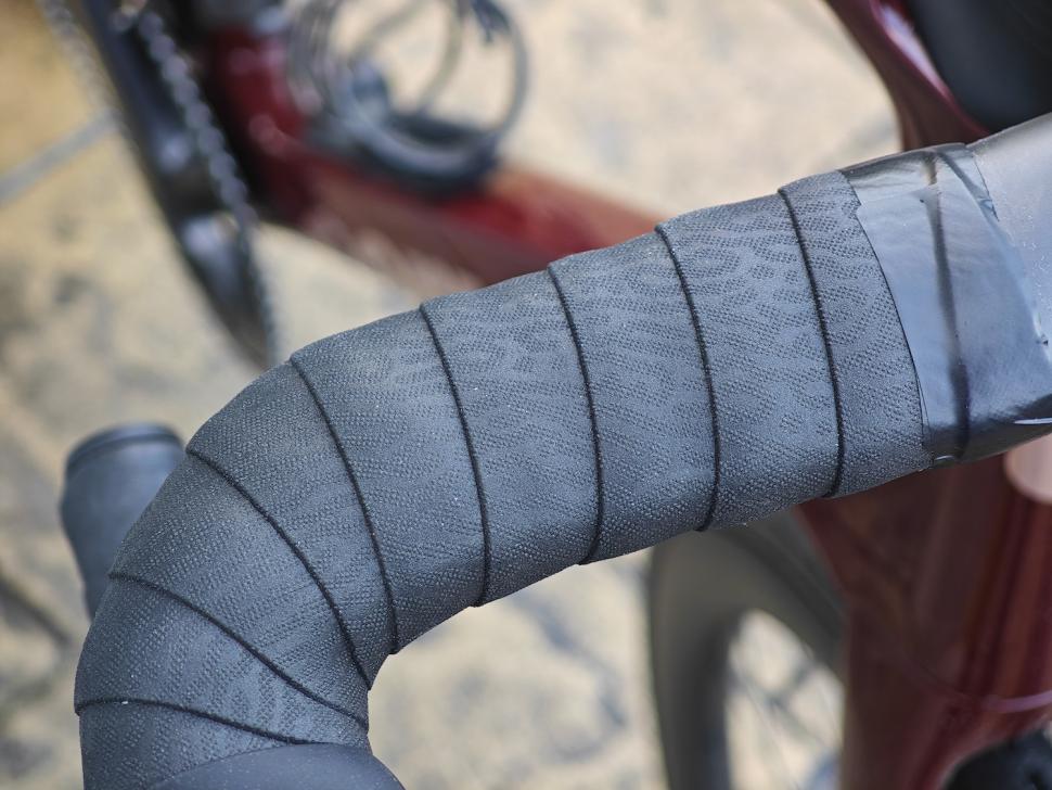 2025 Ergon BT Orthocell bar tape fitted 5.jpg