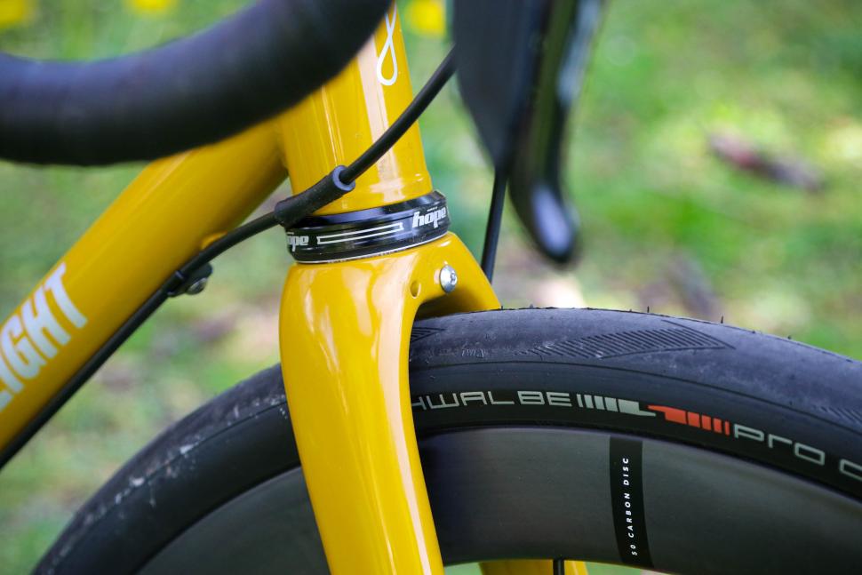 2025 Fairlight Strael 4.0 - fork detail 2.jpg