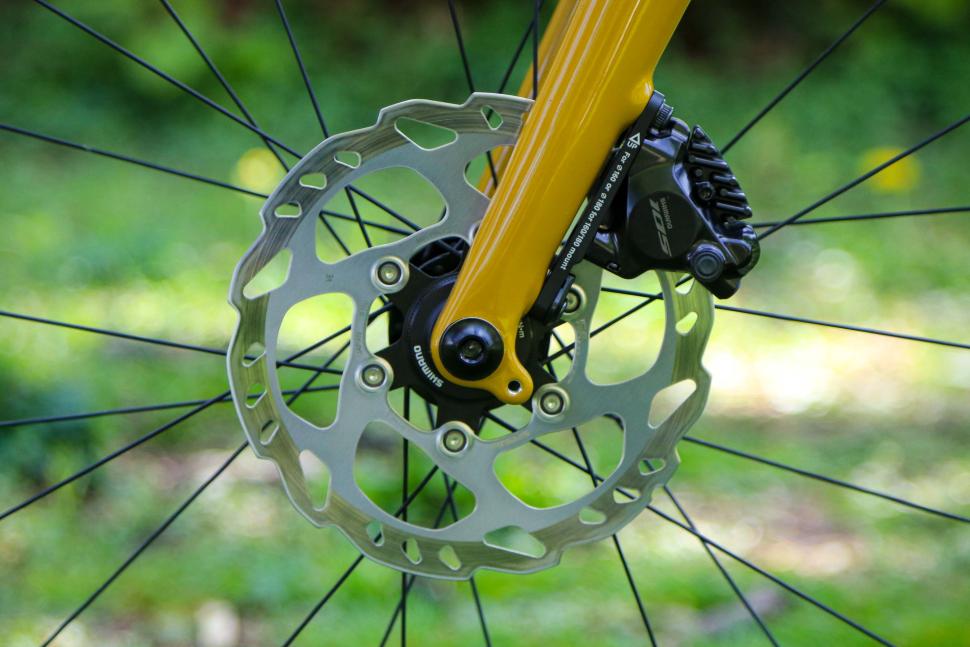 2025 Fairlight Strael 4.0 - front disc brake.jpg