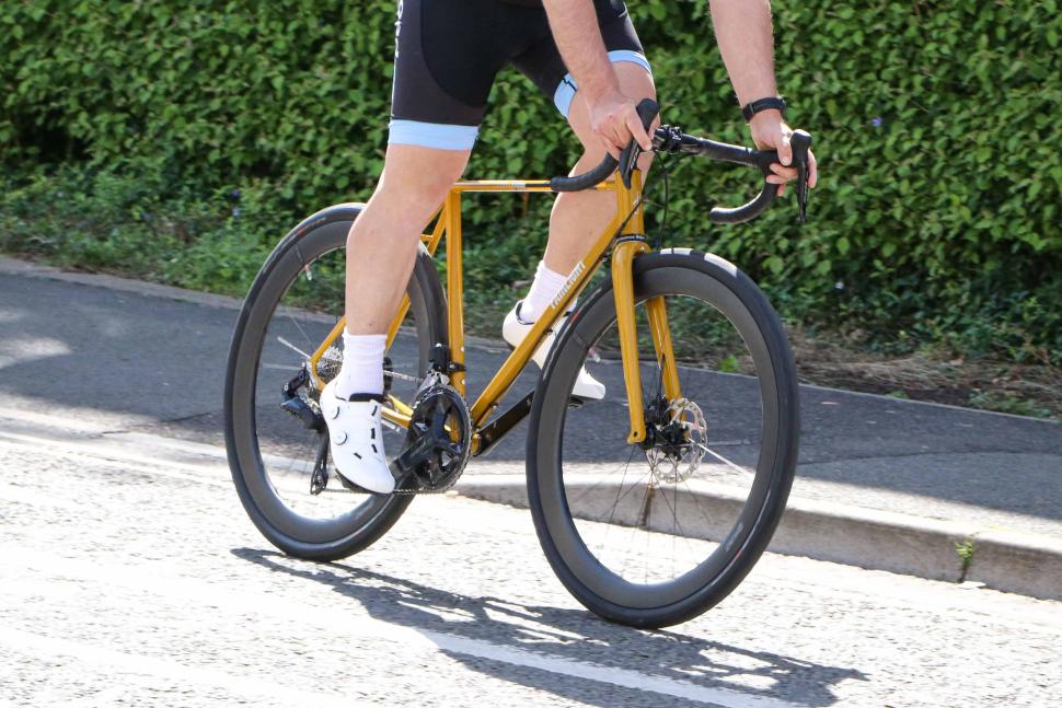 2025 Fairlight Strael 4.0 - riding 6.jpg