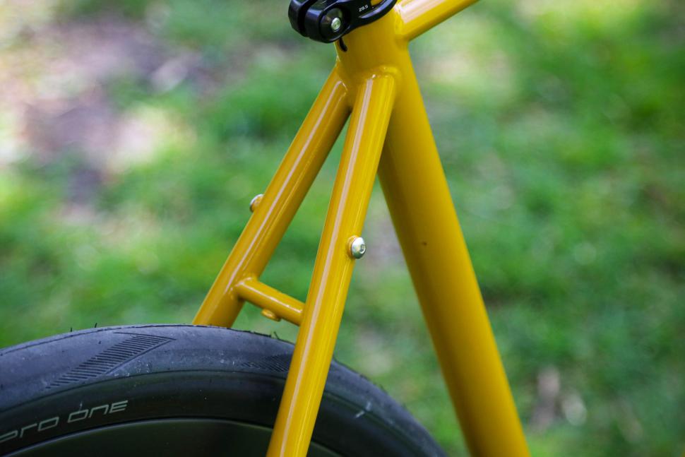 2025 Fairlight Strael 4.0 - seat stays.jpg