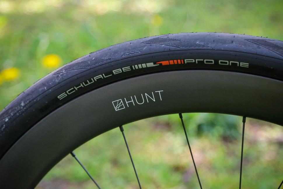 2025 Fairlight Strael 4.0 - tyre.jpg