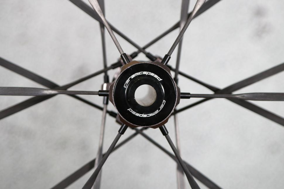 2025 Farsports 2025 New EVO S Series wheelset - hub detail.jpg