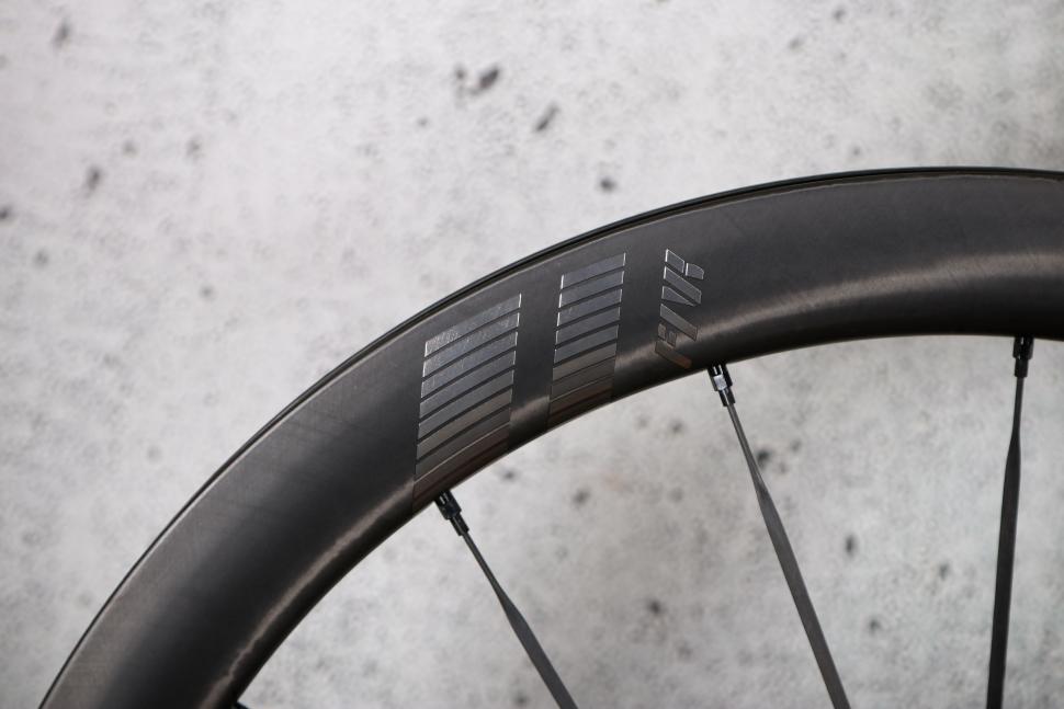 2025 Farsports 2025 New EVO S Series wheelset - rim detail 1.jpg