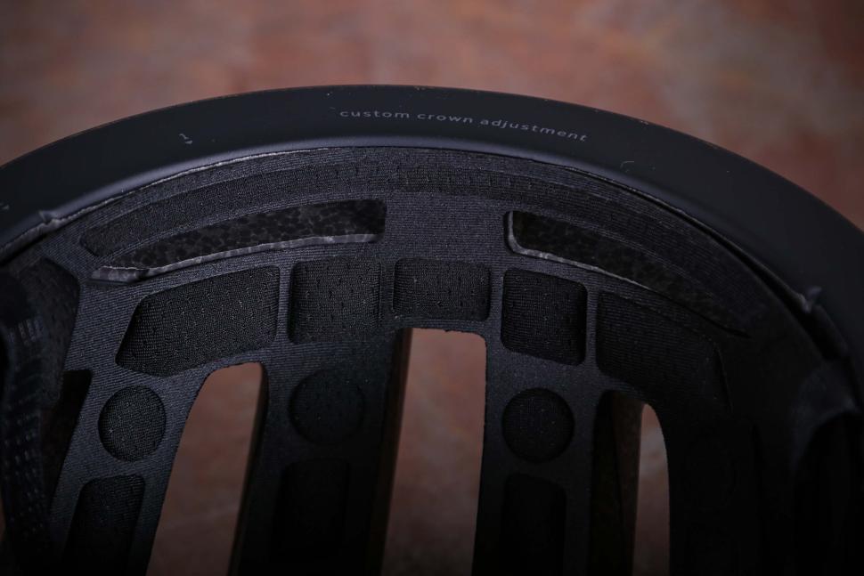 2025 Fizik Kudo helmet - inside padding.jpg