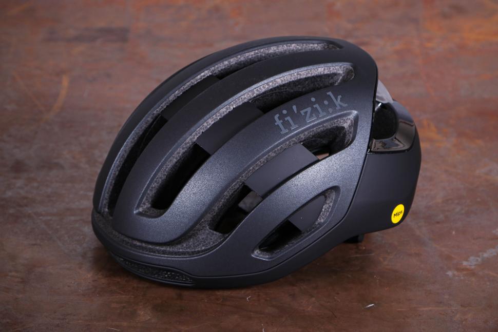 2025 Fizik Kudo helmet.jpg