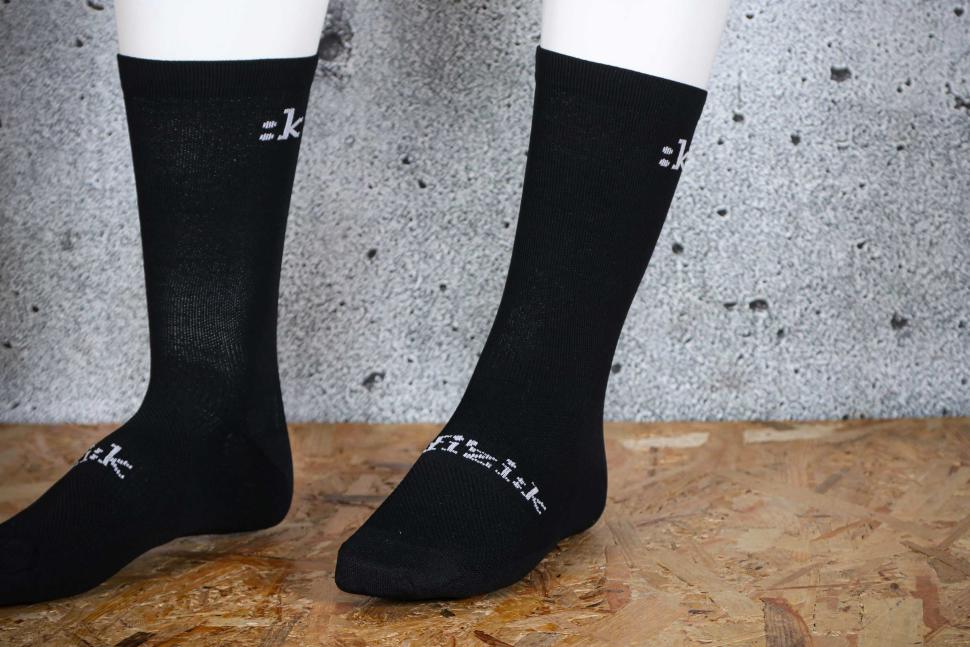 2025 Fizik Performance cycling socks - 4.jpg