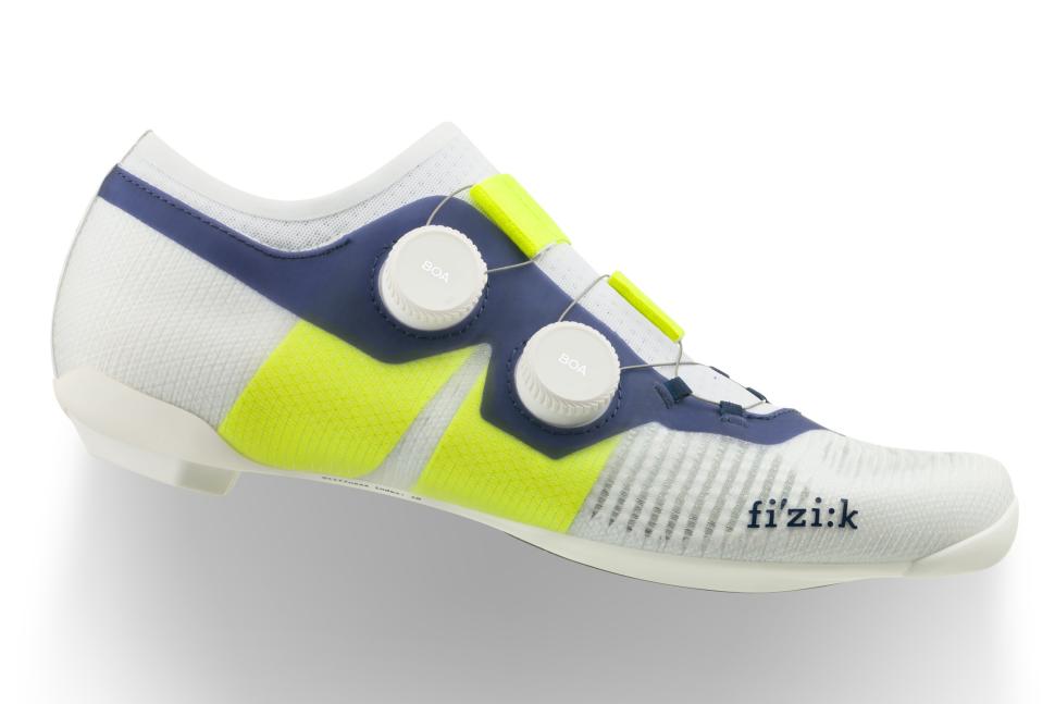 2025 Fizik Vega Carbon shoe sole Fluro
